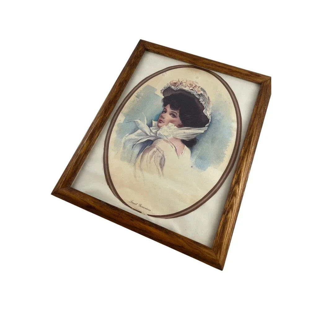 Antique Sweet Genevieve Victorian Portrait Oval Frame